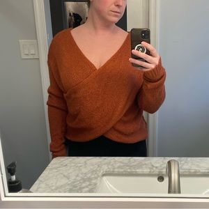 Forever 21 contemporary reversable light sweater .